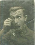 Vojak s monoklem  zertovna fotografie