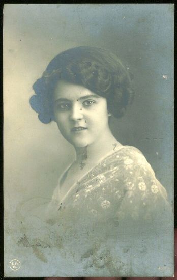 Slecna  fotopohlednice | antikvariat - detail pohlednice